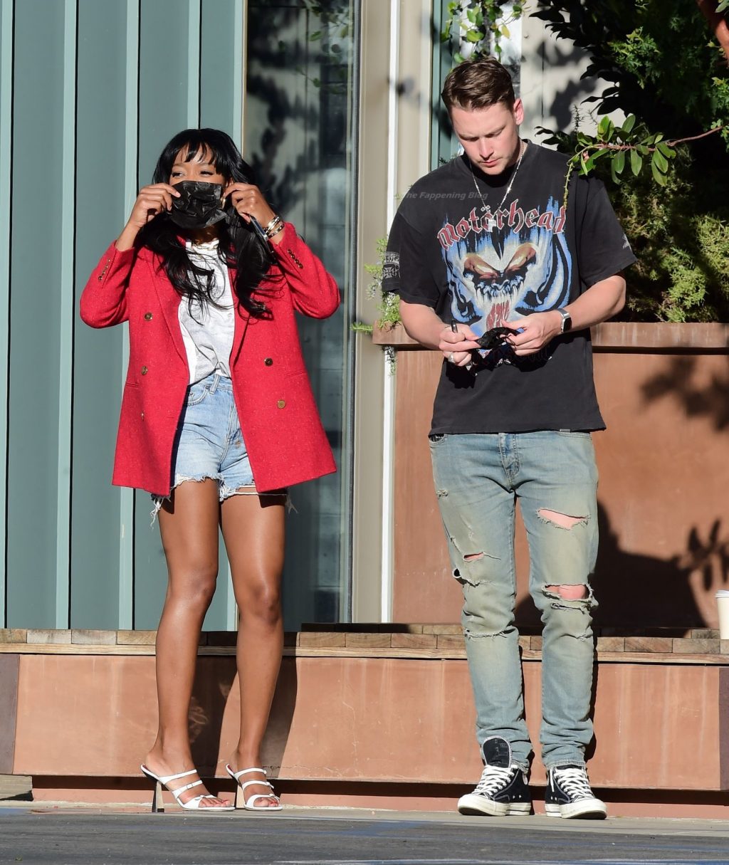 Keke Palmer Packs On the PDA with Styn After Facing Criticism Over Their Interracial Relationship (49 Photos)