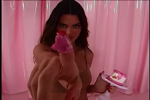 Charisse Verhaert / kimkardashian Nude Leaks Photo 35