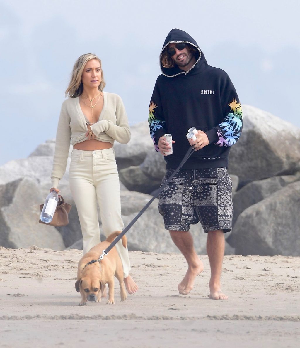 Kristin Cavallari &amp; Brody Jenner Have a Flirty Beach Date (40 Photos)