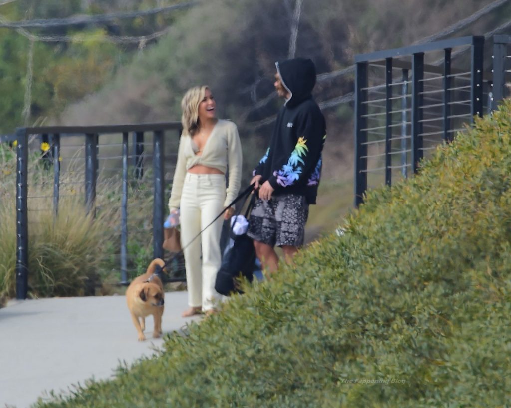 Kristin Cavallari &amp; Brody Jenner Have a Flirty Beach Date (40 Photos)