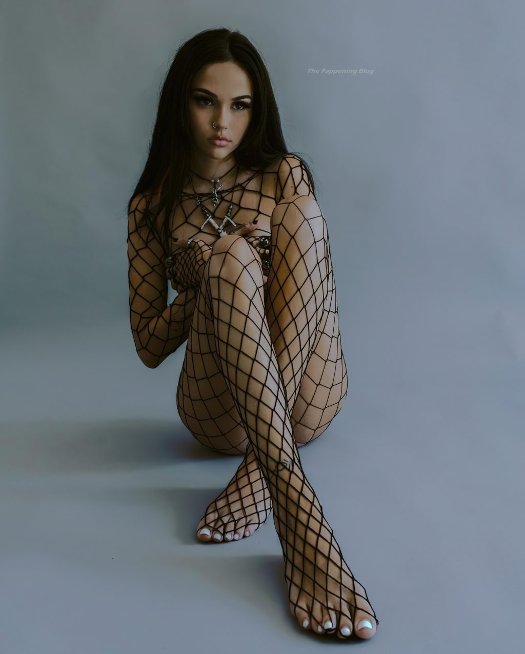 Maggie Lindemann Nude &amp; Sexy (20 Photos)