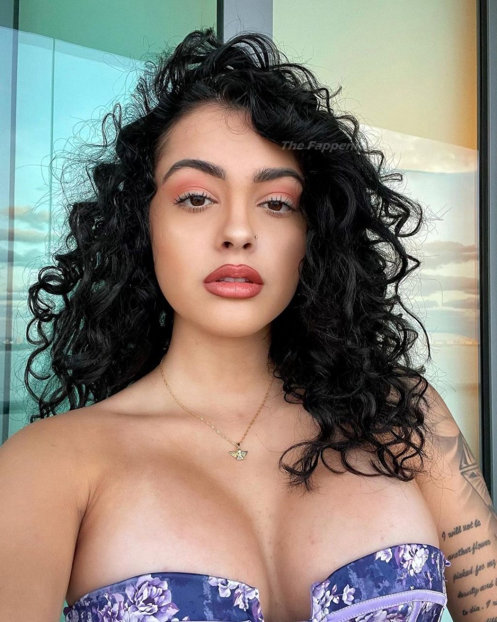 Check out Malu Trevejo’s sexy photo collection. 