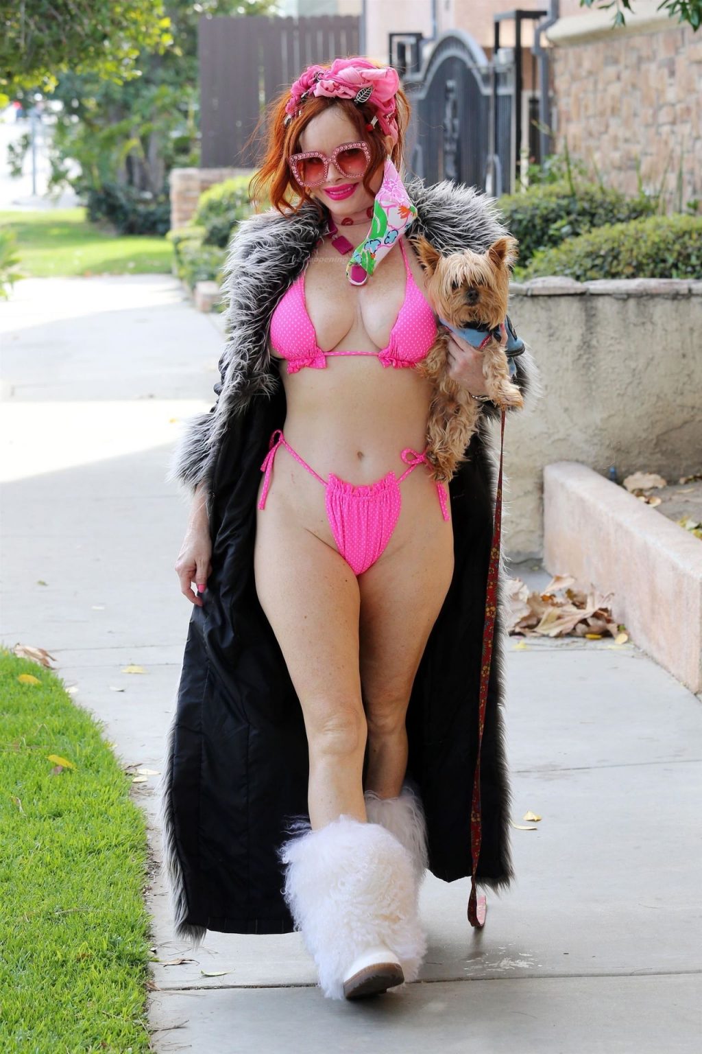 Phoebe Price Shows Off Her Curves in a Pink Bikini (42 Photos)