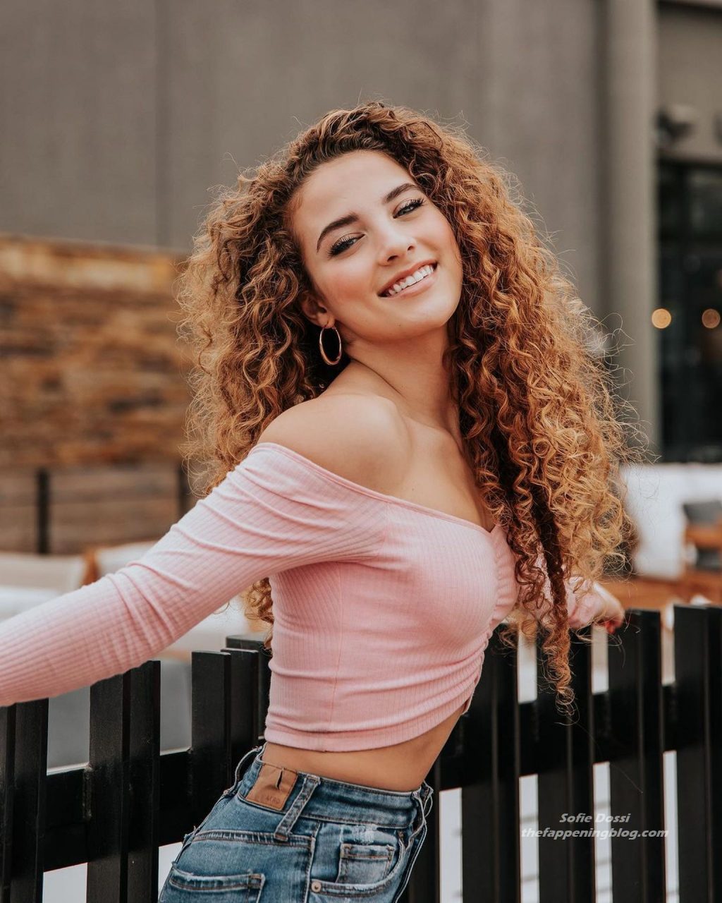 Sofie Dossi Shows Off Her Ass &amp; Tits (36 Photos + Videos)