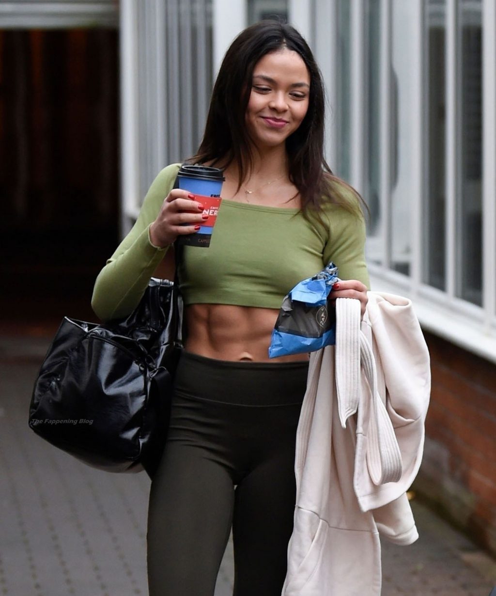 Vanessa Bauer Shows Off Her Abs and Pokies in Blackpool (41 Photos)