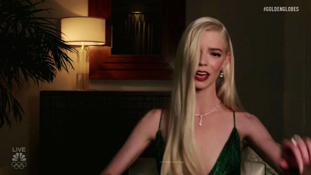 Anya Taylor-Joy Nude &amp; Sexy Collection (91 Photos + Videos)