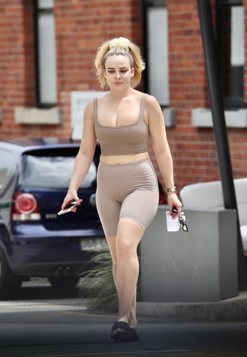 Abbie Chatfield Shows Off Her Curves in Brisbane (11 Photos)
