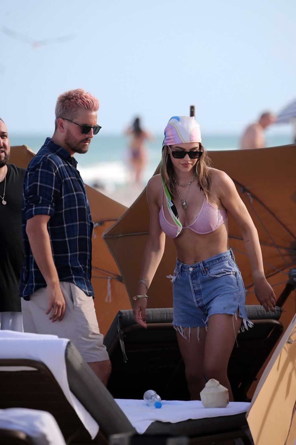 Amelia Hamlin Wears a Sparkling Pink Bikini as She Hits the Beach in Miami (89 Photos)
