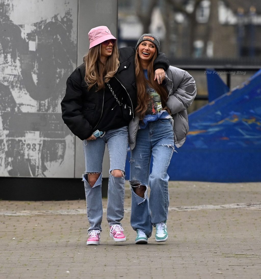 Demi Sims Packs on the PDA With Her Girlfriend Francesca Farago in London (66 Photos)