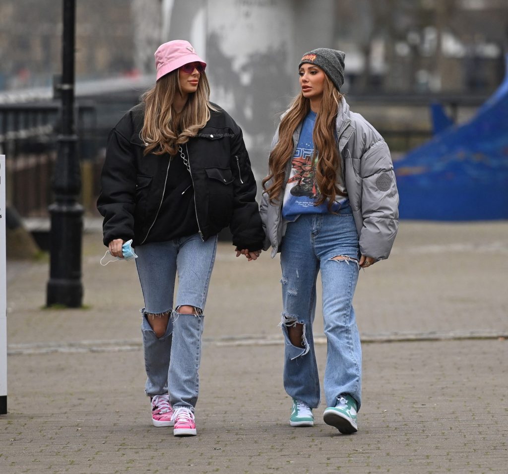 Demi Sims Packs on the PDA With Her Girlfriend Francesca Farago in London (66 Photos)