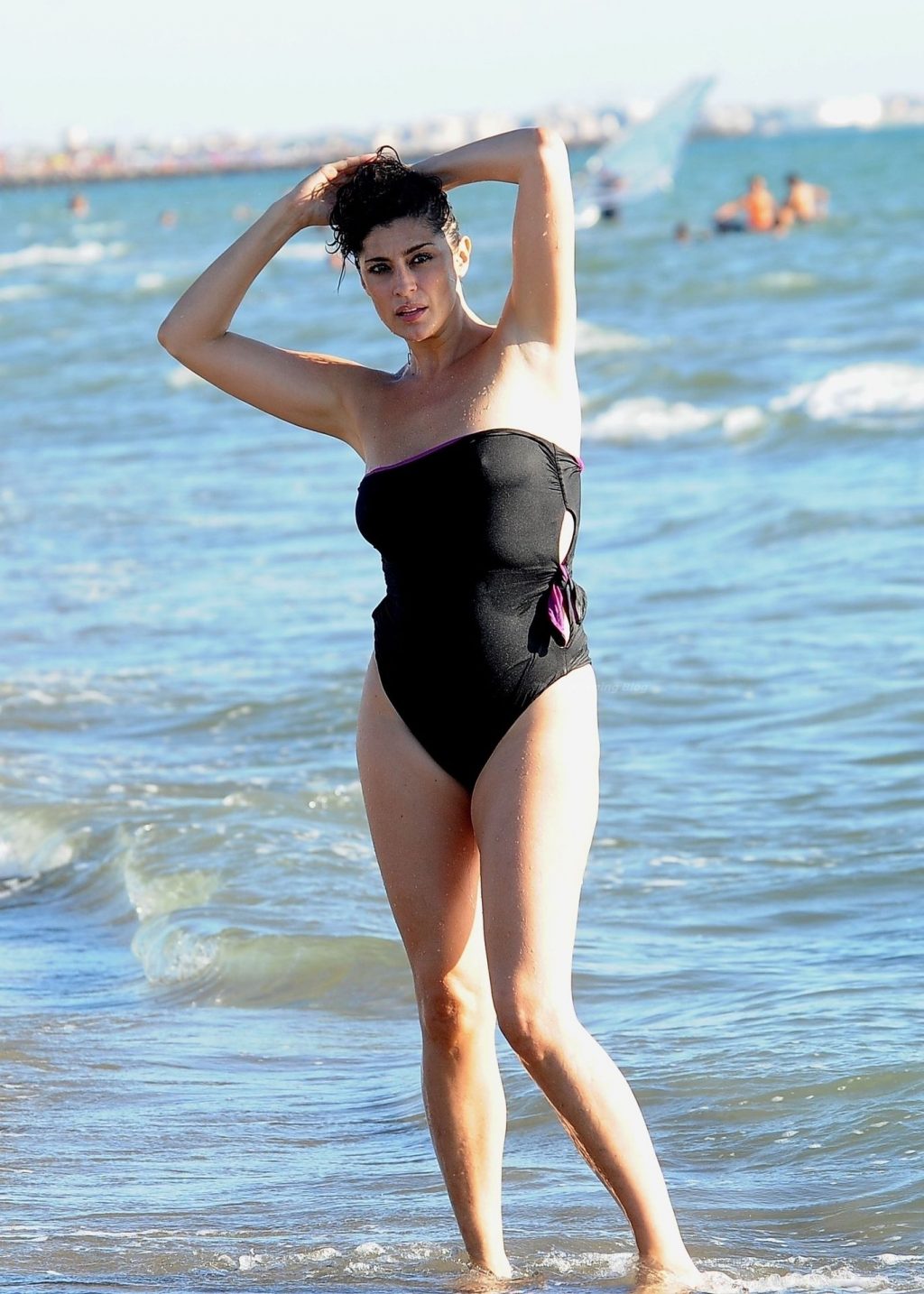 Elisa Isoardi Shows Off Her Stunning Figure on the Beach (57 Photos)