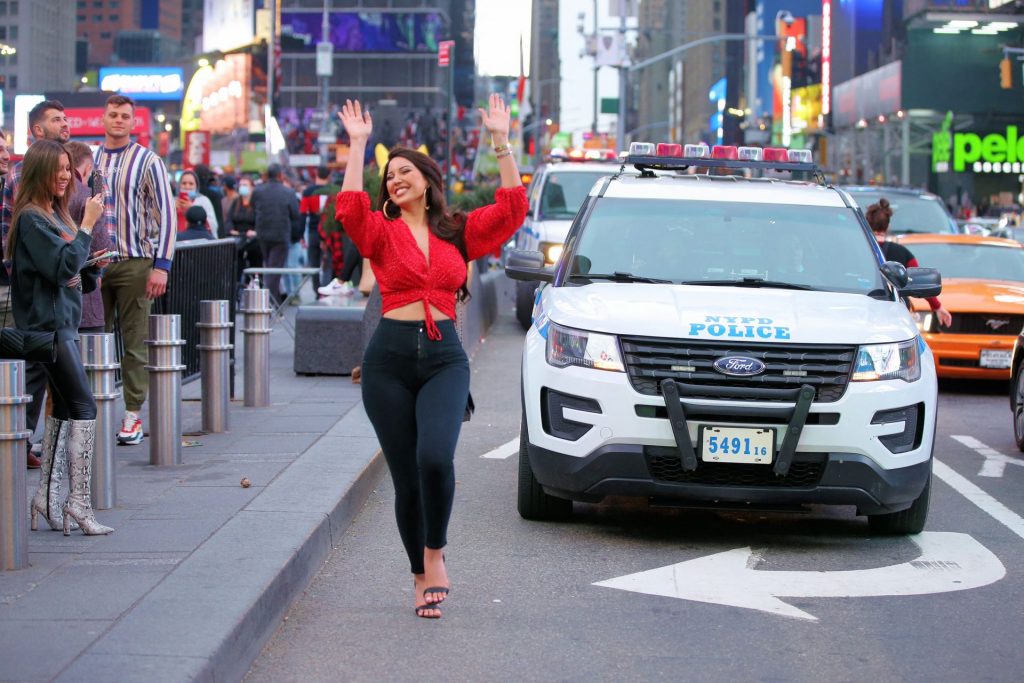 Estrella Nouri Stuns in Times Square Where She Watches the Unveiling of Her New Billboard (59 Photos)