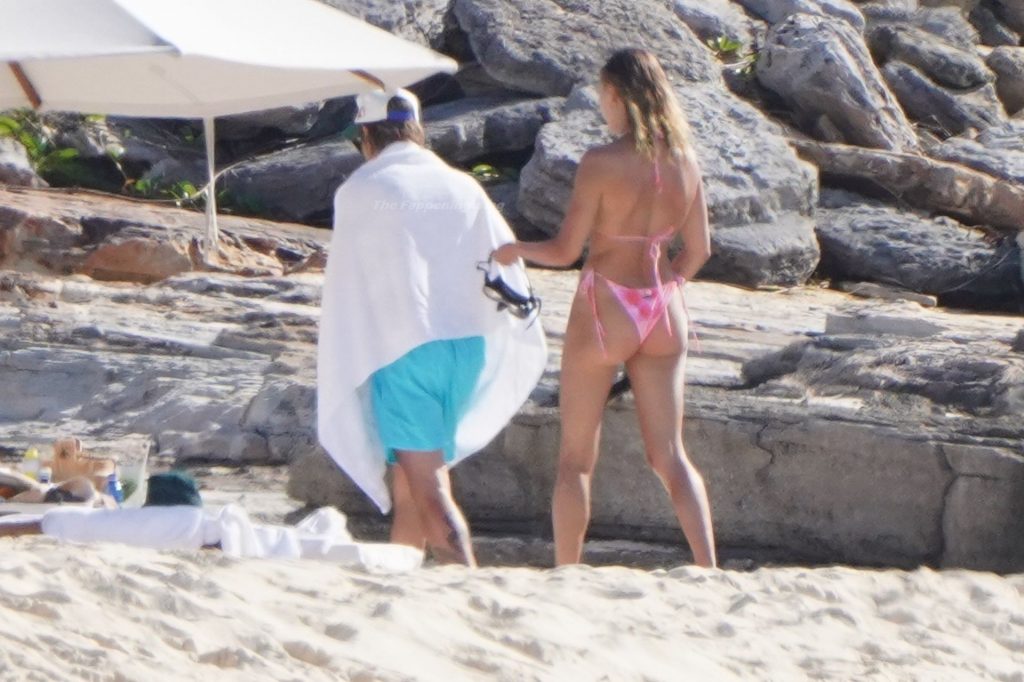 Justin Bieber &amp; Hailey Bieber Continue Their Romantic Getaway in Turks and Caicos (49 Photos)