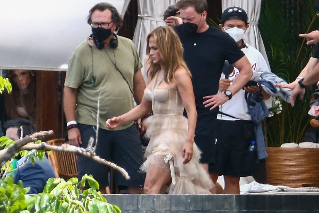 Josh Duhamel is Seen Filming Shotgun Wedding with Co-star Jennifer Lopez (63 Photos)