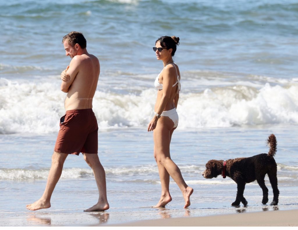Jordana Brewster &amp; Mason Morfit Pack on the PDA on the Beach (30 Photos)