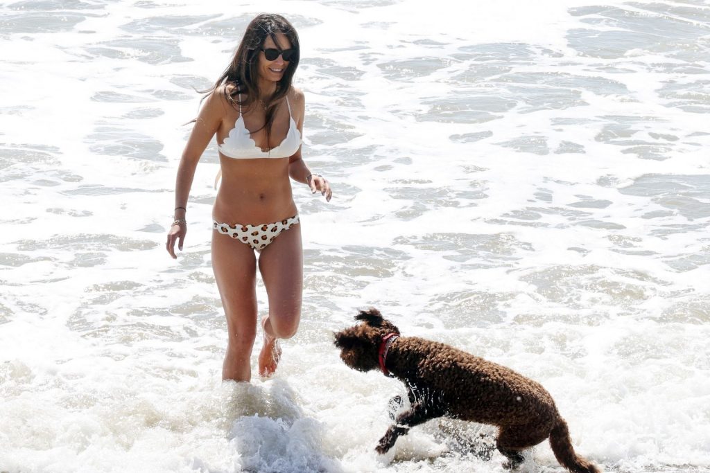 Jordana Brewster Looks Half Her Age Frolicking on the Beach (27 Photos)