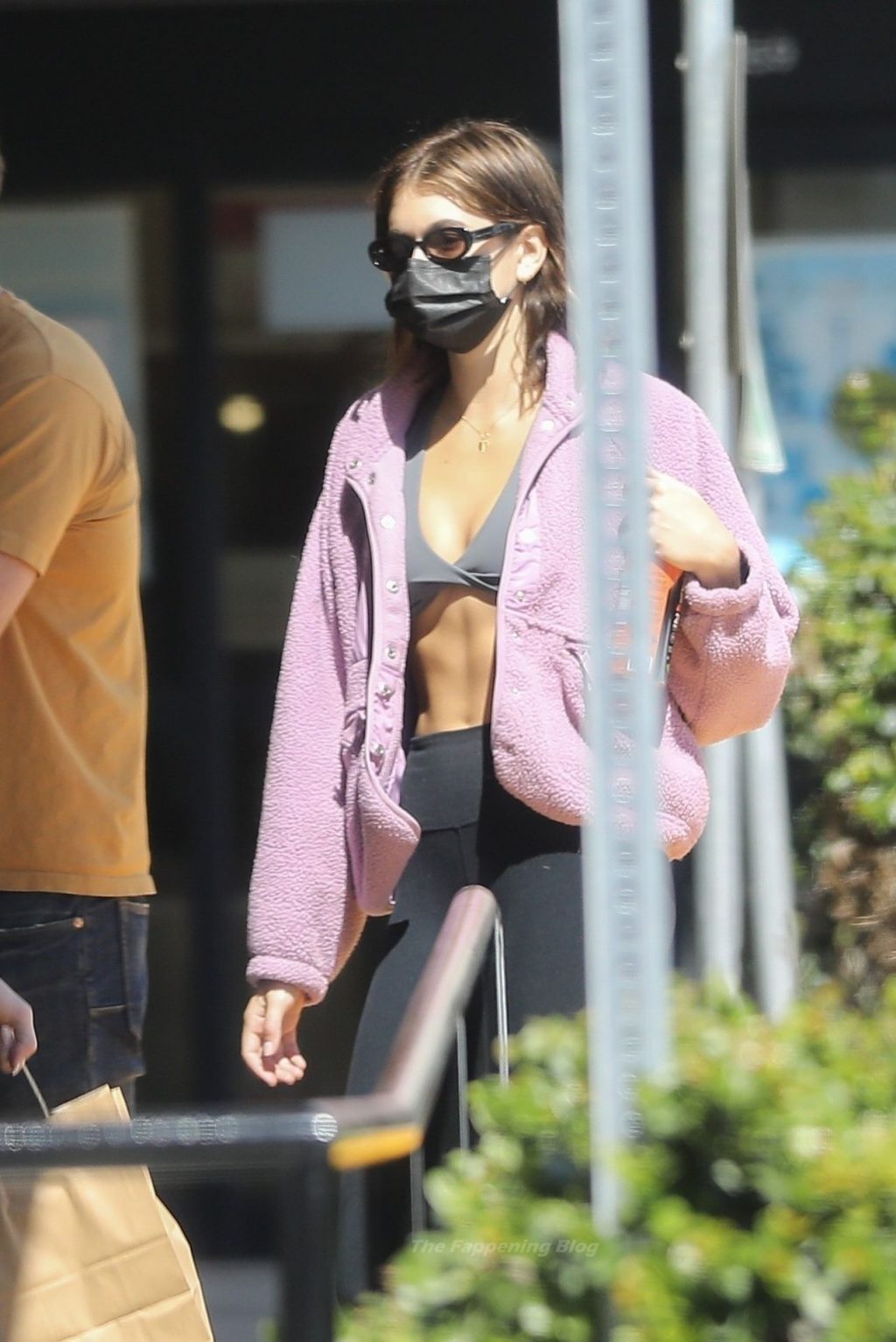 Kaia Gerber Shows Off Her Abs While Grabbing a Coffee at Blue Bottle Coffee (20 Photos)