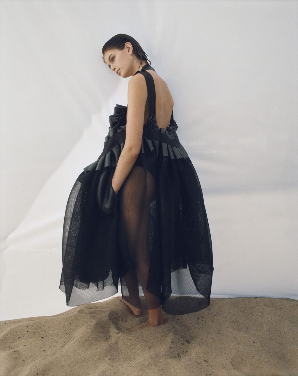 Kaia Gerber Nude &amp; Sexy – i-D Magazine (14 Photos)