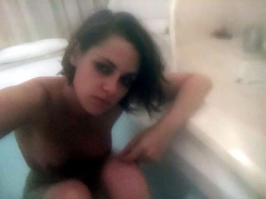 Kristen Stewart Nude Leaked The Fappening Complete Collection (235 Photos + Videos)