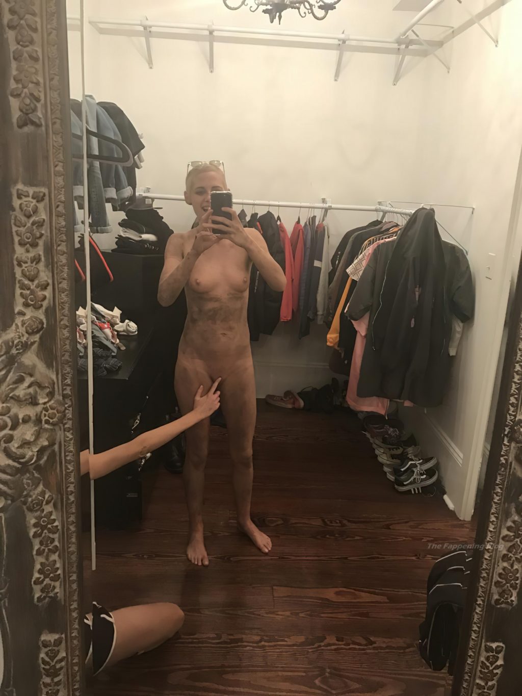 Kristen stewart leaked nude