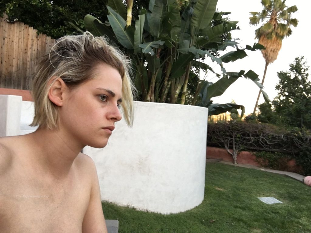 Steward nude kirsten Kristen Stewart