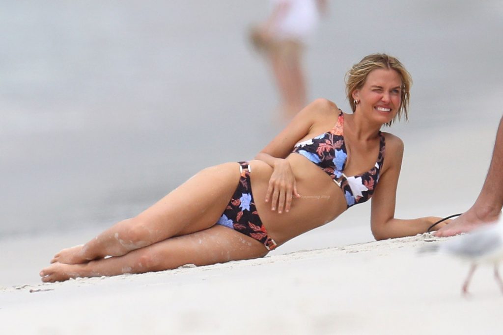Lara Worthington is Pictured at a Photoshoot for Seafolly (36 Photos)