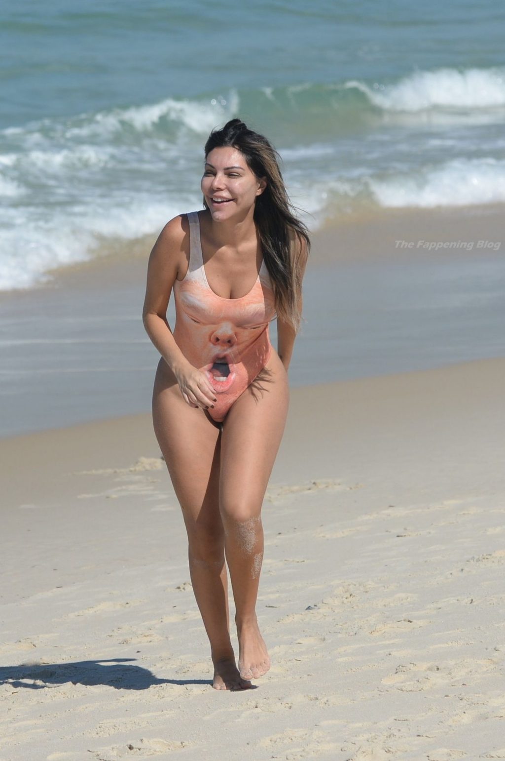 Liziane Gutierrez Stuns on the Beach in Brazil (35 Photos)