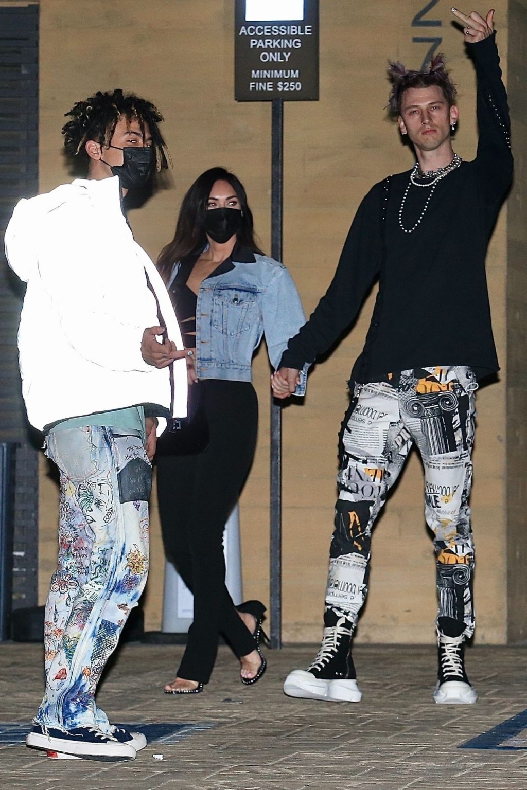 Megan Fox &amp; Matching Gun Kelly Arrive for a Dinner Date in Malibu (59 Photos)