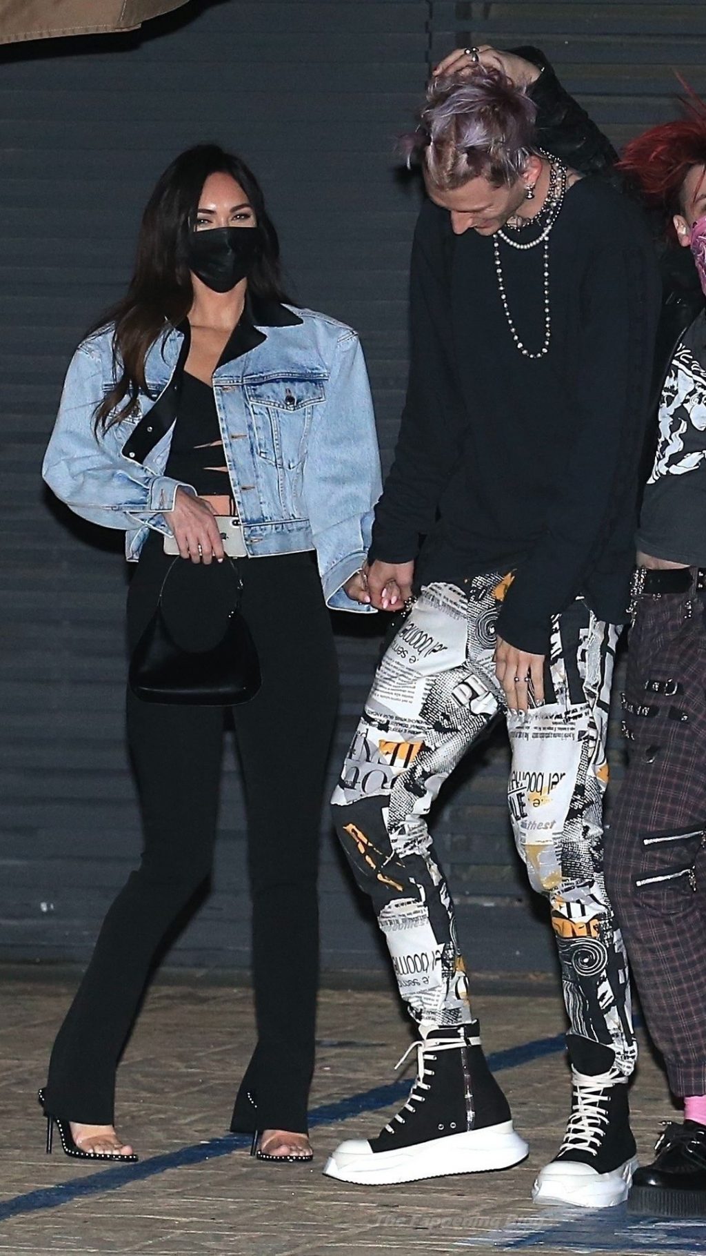 Megan Fox &amp; Matching Gun Kelly Arrive for a Dinner Date in Malibu (59 Photos)