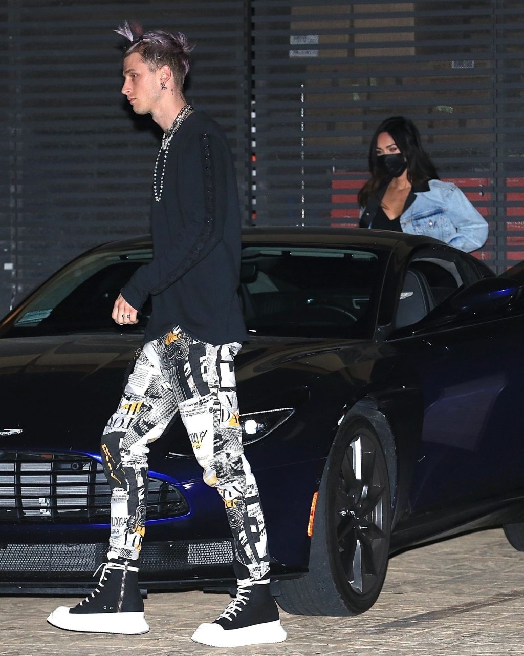 Megan Fox &amp; Matching Gun Kelly Arrive for a Dinner Date in Malibu (59 Photos)