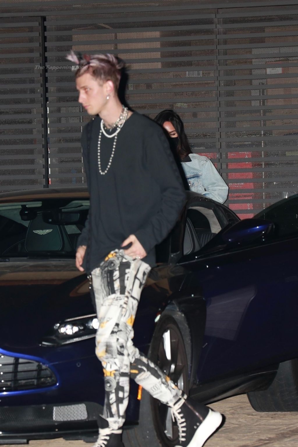 Megan Fox &amp; Matching Gun Kelly Arrive for a Dinner Date in Malibu (59 Photos)