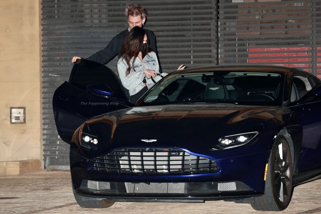 Megan Fox &amp; Matching Gun Kelly Arrive for a Dinner Date in Malibu (59 Photos)