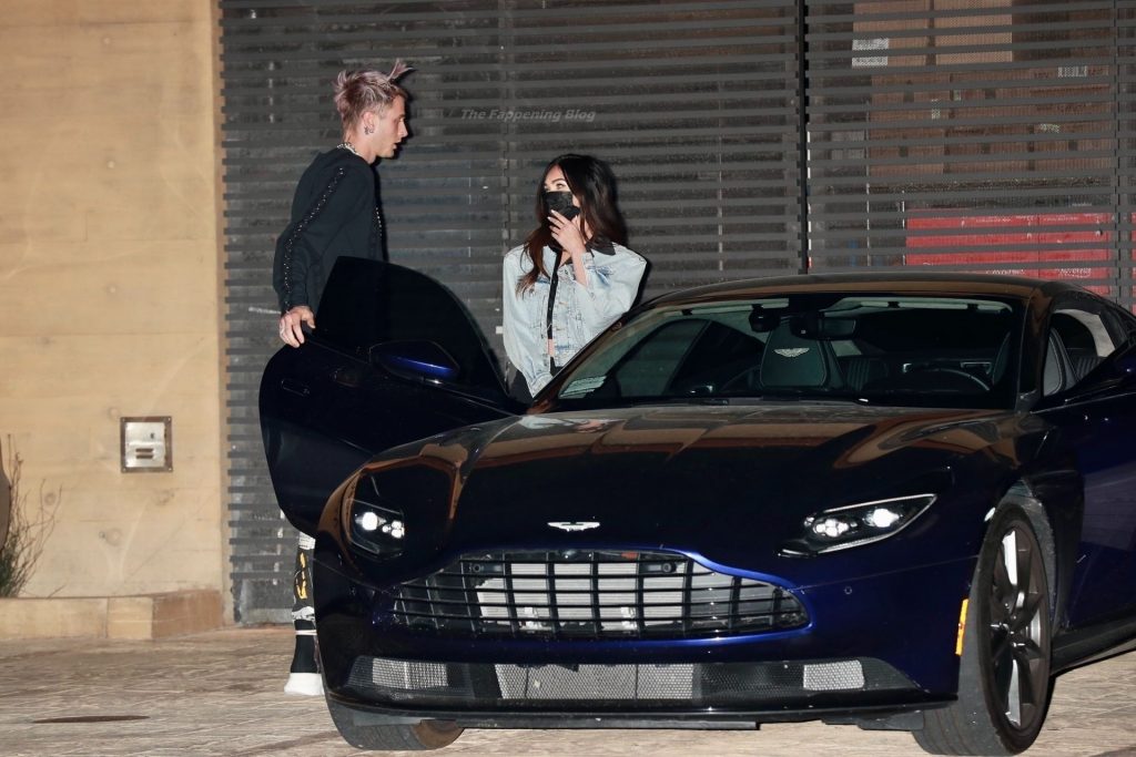 Megan Fox &amp; Matching Gun Kelly Arrive for a Dinner Date in Malibu (59 Photos)