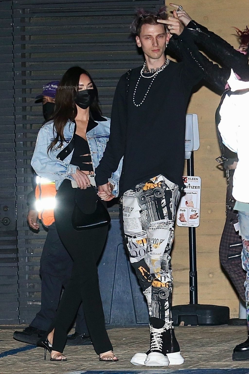 Megan Fox &amp; Matching Gun Kelly Arrive for a Dinner Date in Malibu (59 Photos)