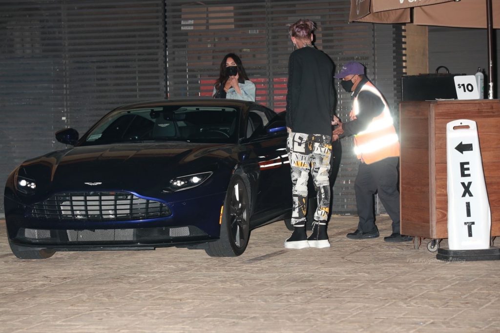 Megan Fox &amp; Matching Gun Kelly Arrive for a Dinner Date in Malibu (59 Photos)