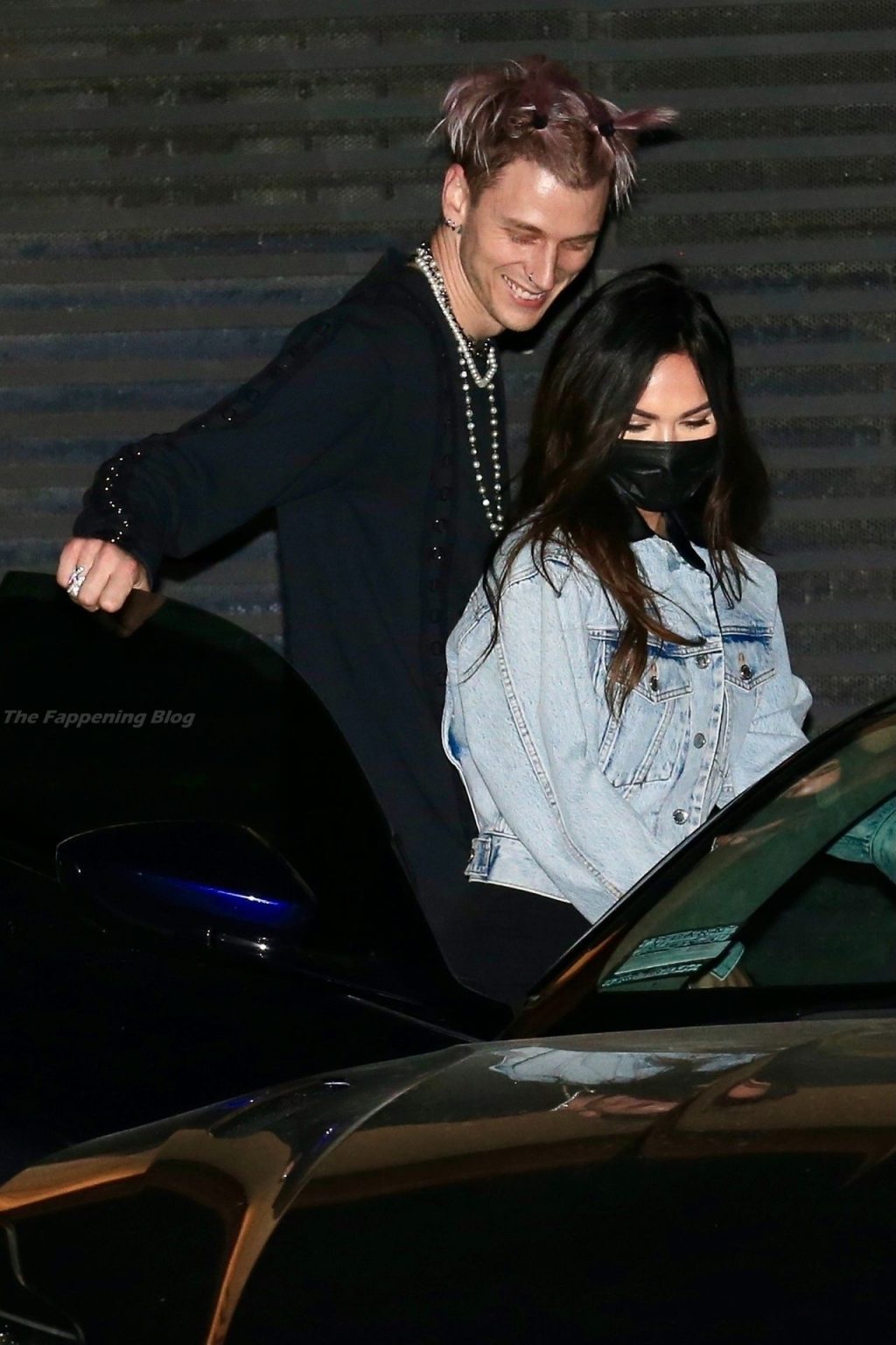 Megan Fox &amp; Matching Gun Kelly Arrive for a Dinner Date in Malibu (59 Photos)