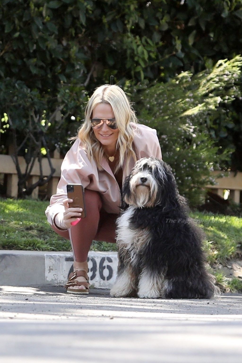 Molly Sims Snaps Selfies with Her Dog During a Morning Stroll (37 Photos)