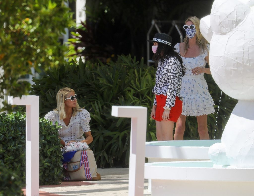Leggy Paris and Nicky Hilton Strike a Pose at the W Hotel in Miami Beach (64 Photos)