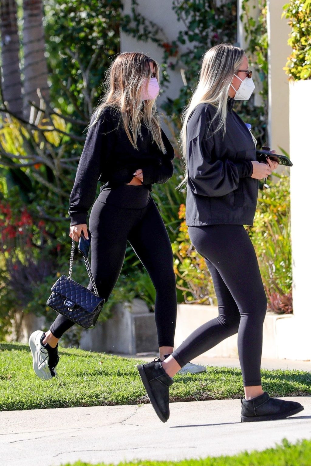 Sofia Richie Looks Great in All-Black (16 Photos)