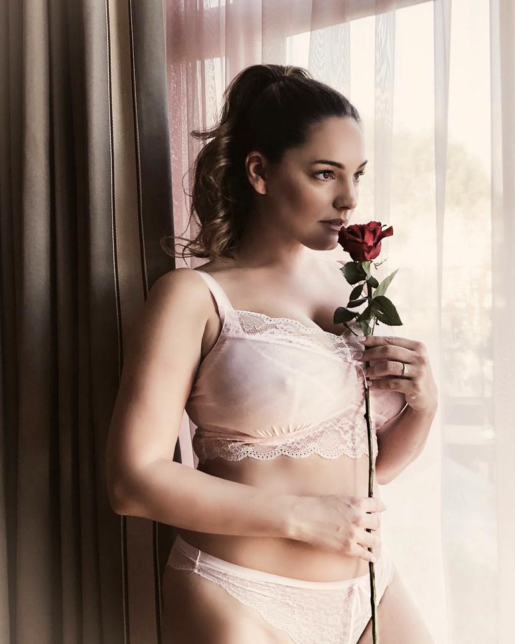 Kelly Brook Nude Leaked The Fappening &amp; Sexy (246 Photos, Sex Scenes &amp; Porn Videos)
