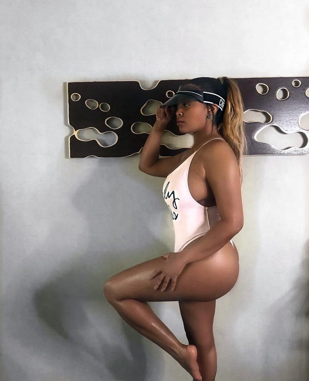 Teairra Mari Nude &amp; Sexy (83 Photos + LEAKED EXPLICIT Porn Video)