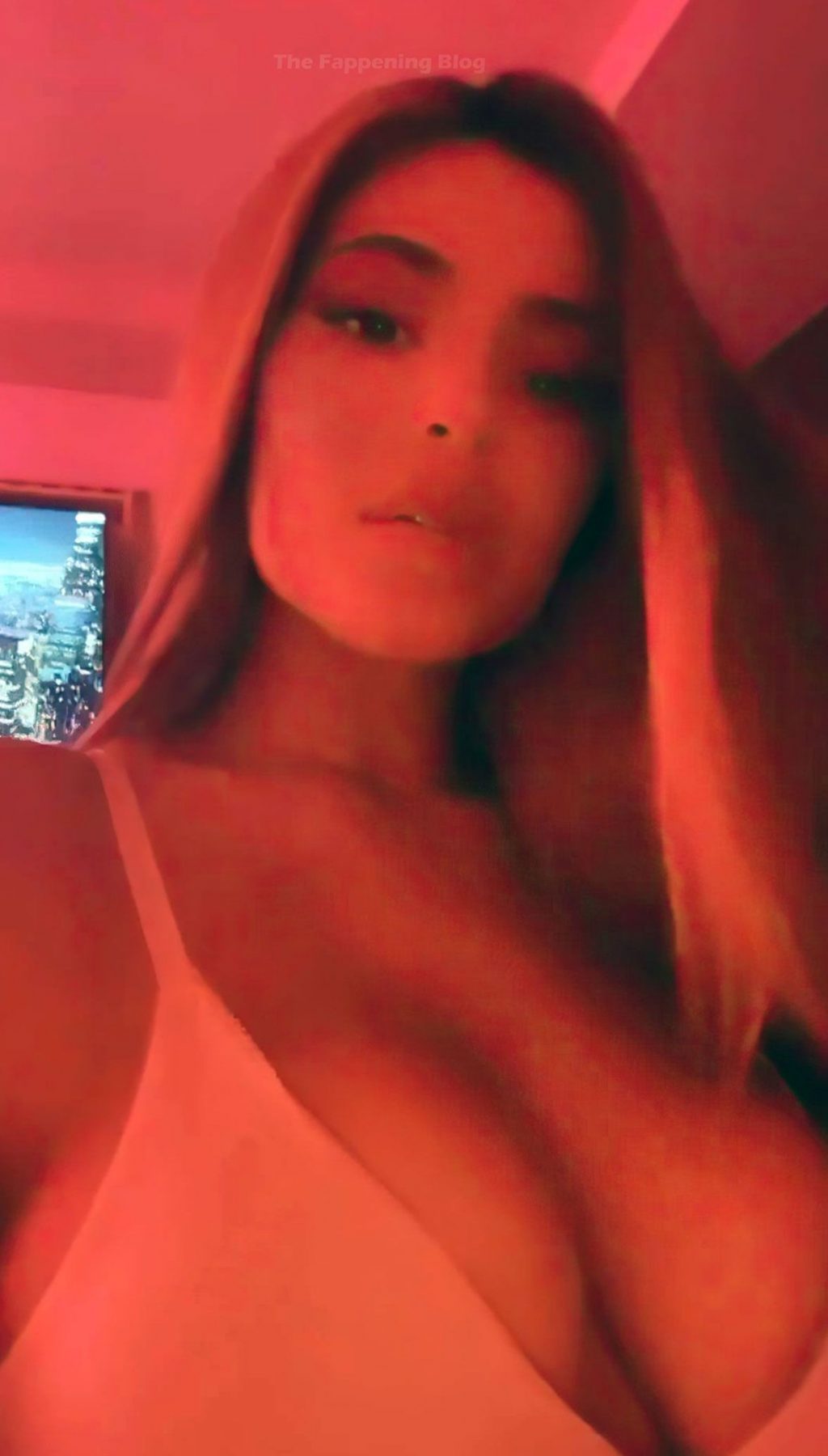 Kylie Jenner Nude &amp; Sexy (183 Photos + Leaked PORN With Travis Scott &amp; 2021 News)