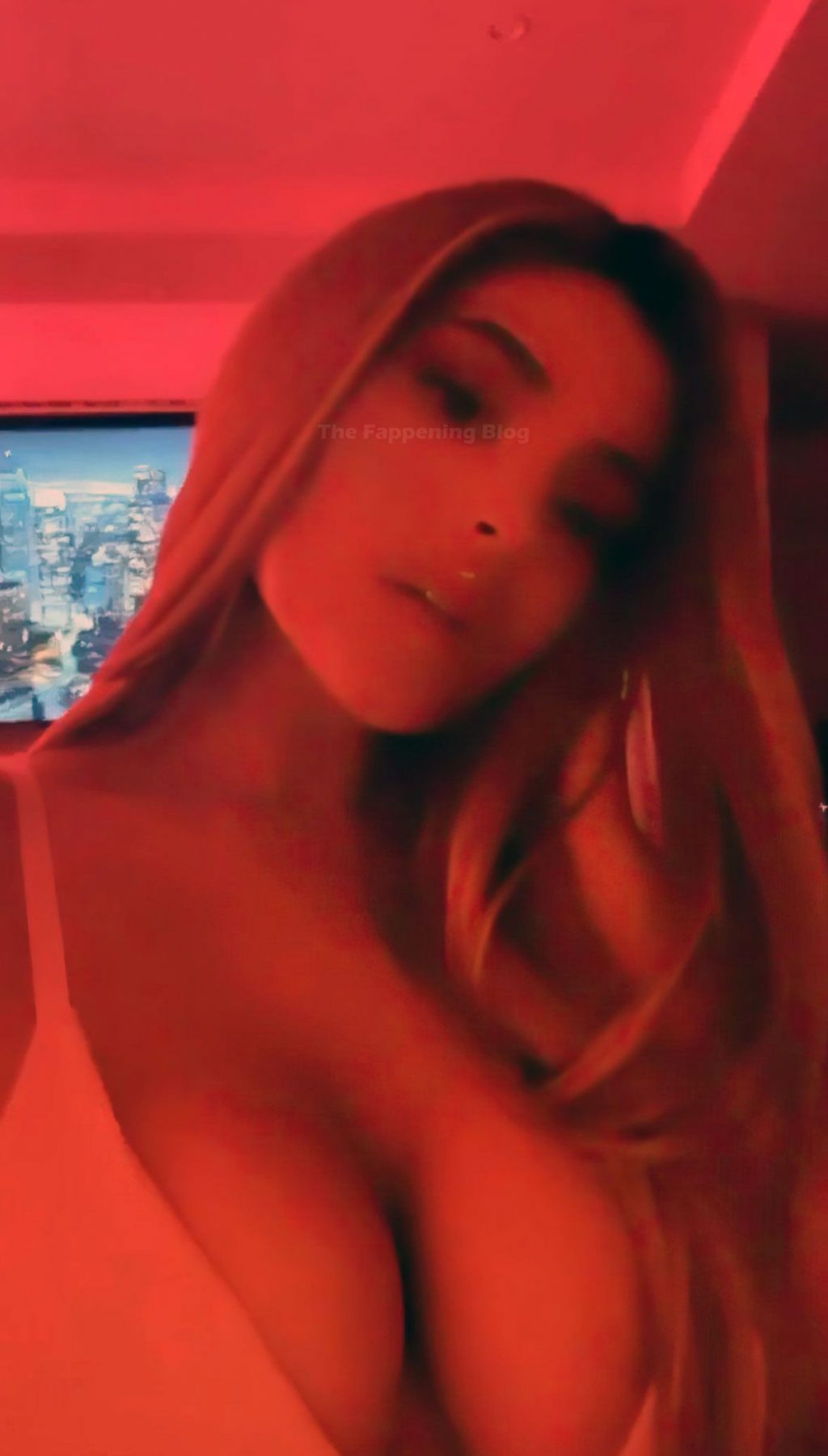 Kylie Jenner Nude &amp; Sexy (183 Photos + Leaked PORN With Travis Scott &amp; 2021 News)