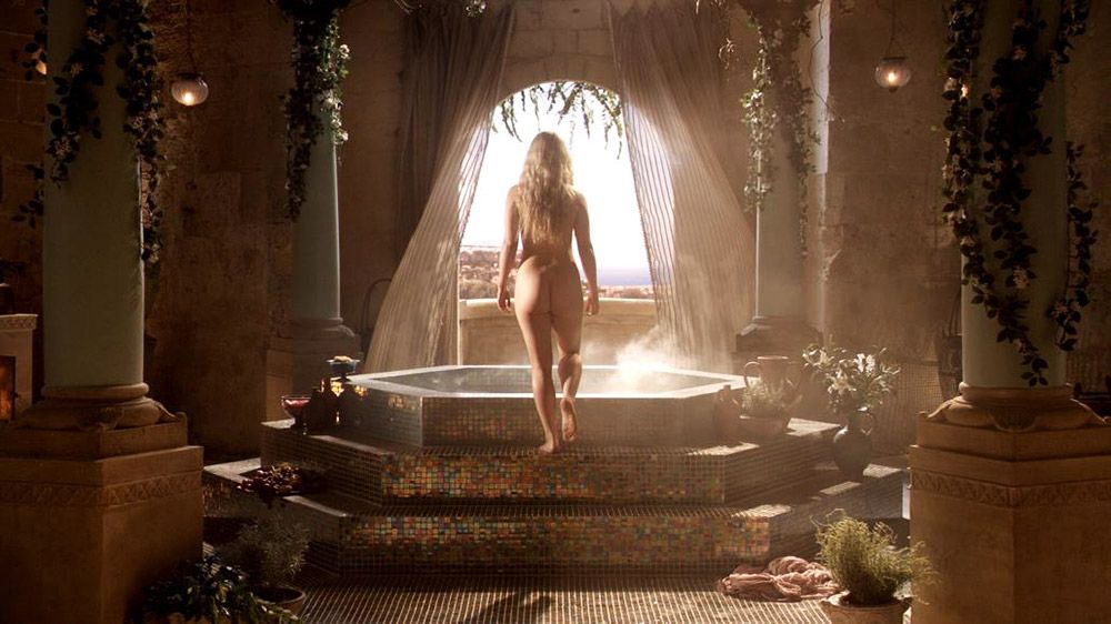 Emilia Clarke Nude &amp; Sexy – Part 1 (240 Photos, Possible Porn Video and Sex Scenes)