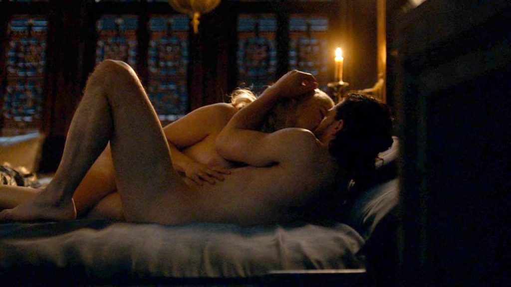 Emilia Clarke Nude &amp; Sexy – Part 1 (240 Photos, Possible Porn Video and Sex Scenes)