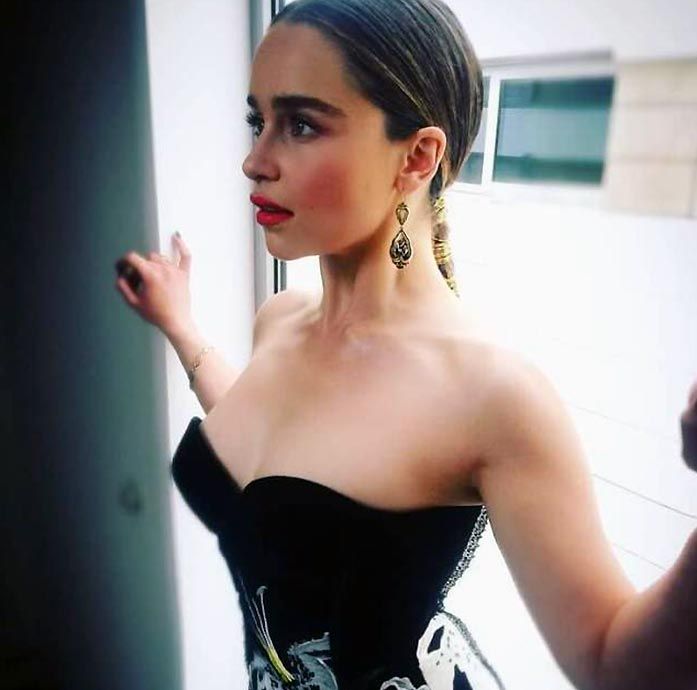 Emilia Clarke Nude &amp; Sexy – Part 1 (240 Photos, Possible Porn Video and Sex Scenes)