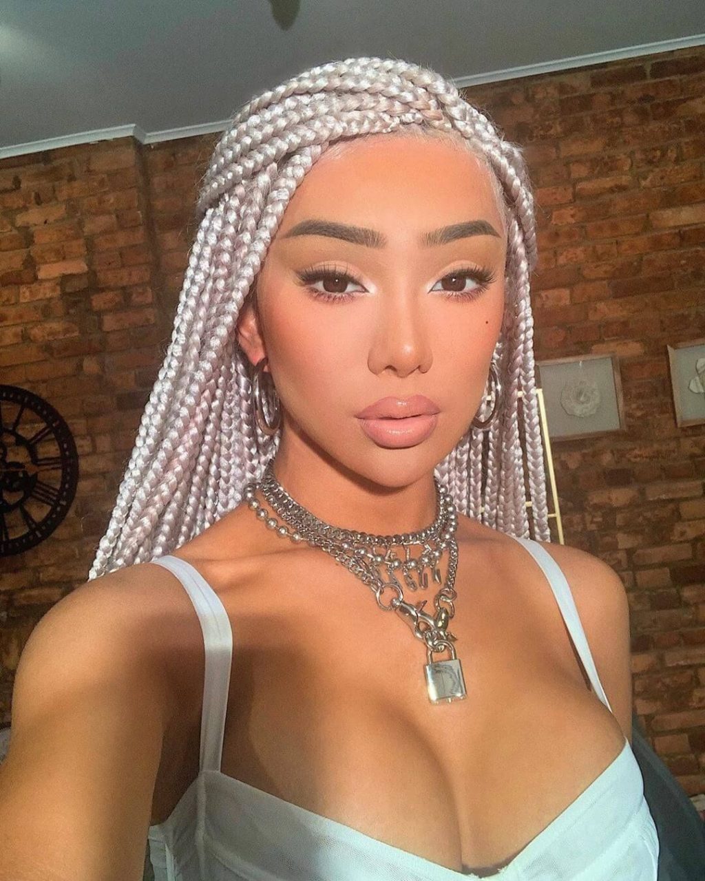 Nikita Dragun Nude &amp; Sexy (166 Photos + LEAKED Porn Video)