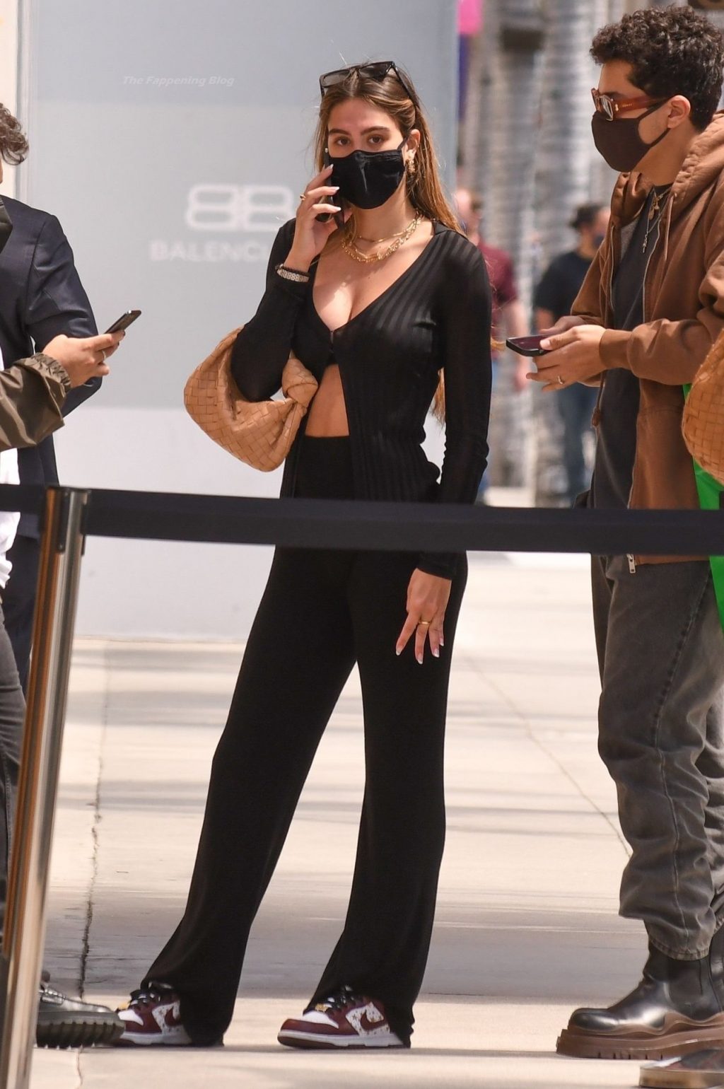 Amelia Hamlin Shows Her Pokies During a Shopping Trip with Friends in Beverly Hills (89 Photos)