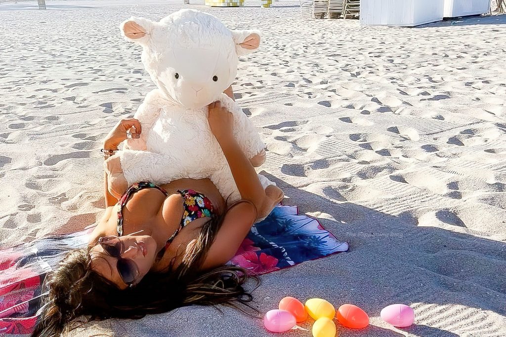 Claudia Romani Puts on a Sexy Display During a Photoshoot on Easter Sunday (6 Photos)