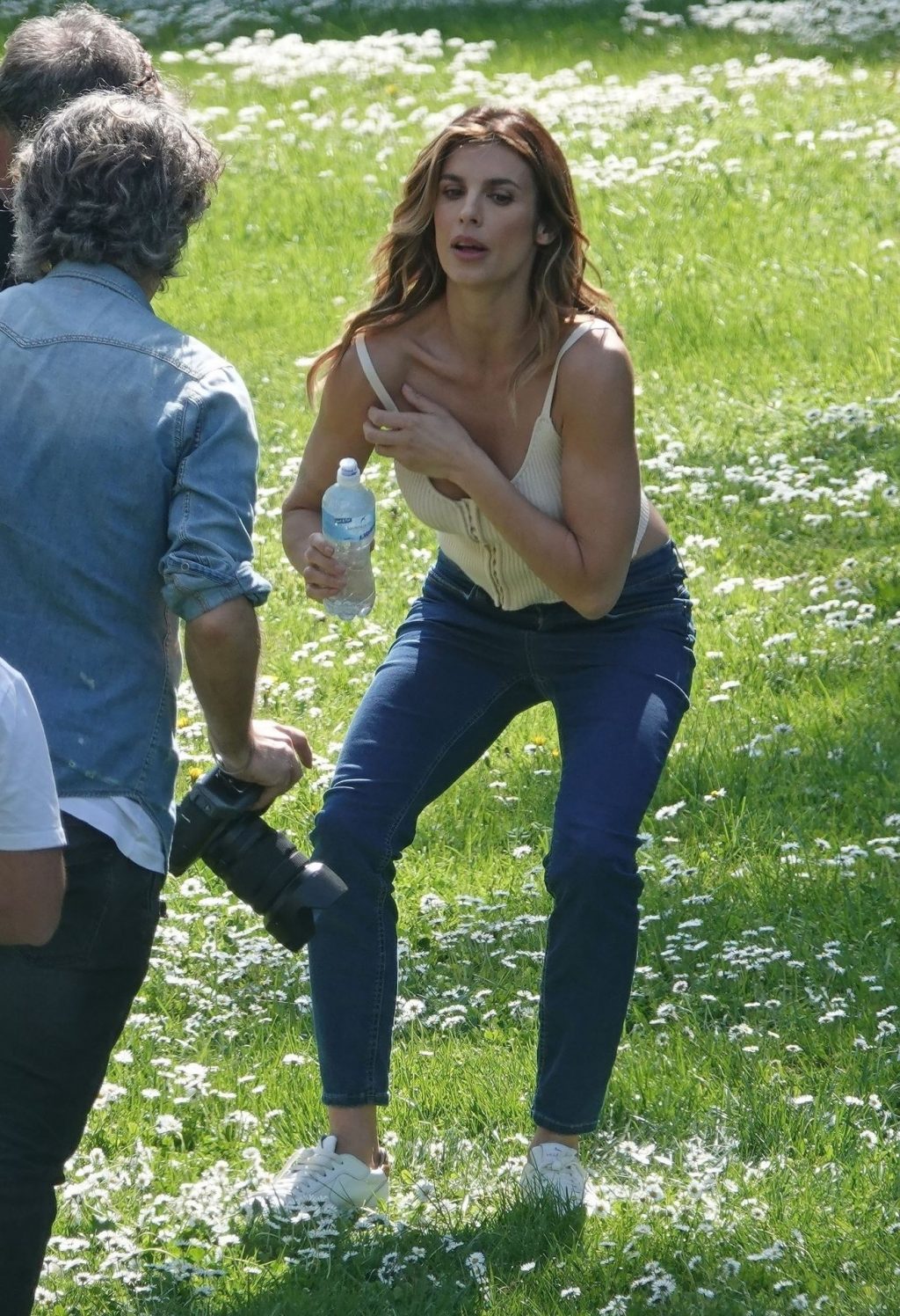 Elisabetta Canalis is Pictured While Shooting the Commercial (41 Photos)